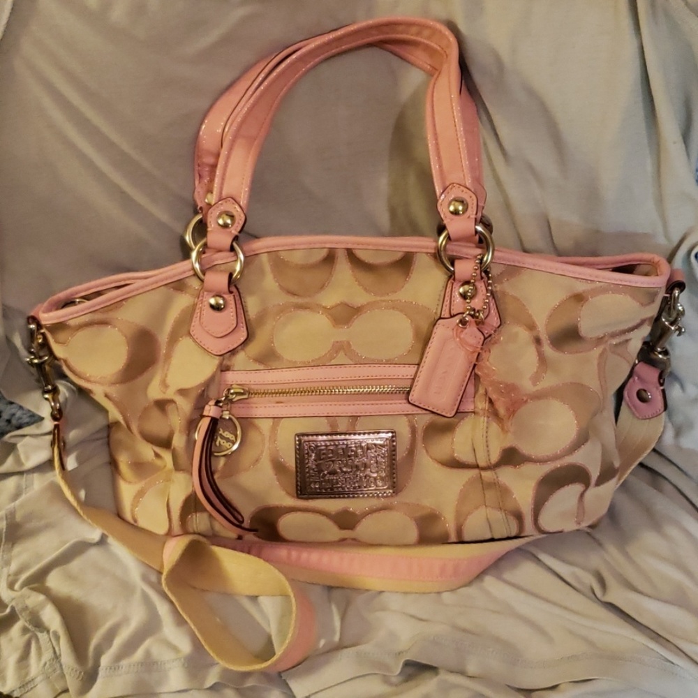 Super cute medium coach poppy hobo
